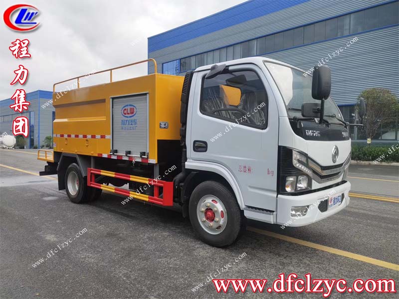 （國六）東風(fēng)小多利卡路面養(yǎng)護(hù)車